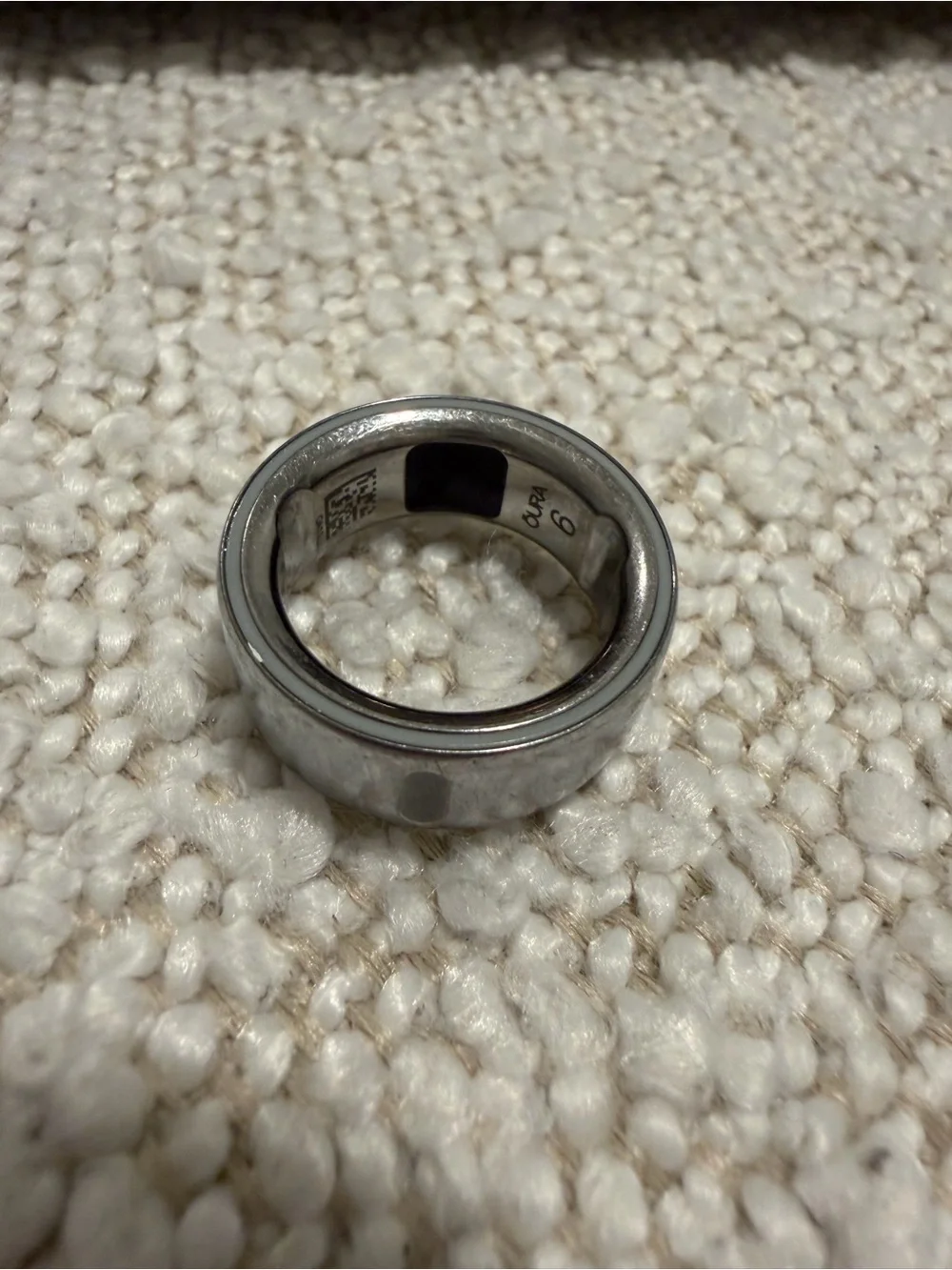 Oura Silver Smart Ring (Size 6) With Charger and Cord